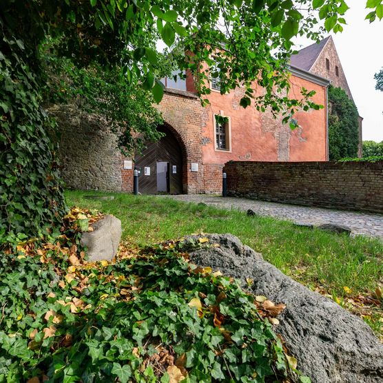 Eingangstor zur Burg Beeskow