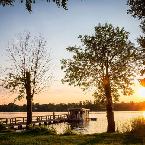 Sonneuntergang im Cecilienpark in Bad Saarow